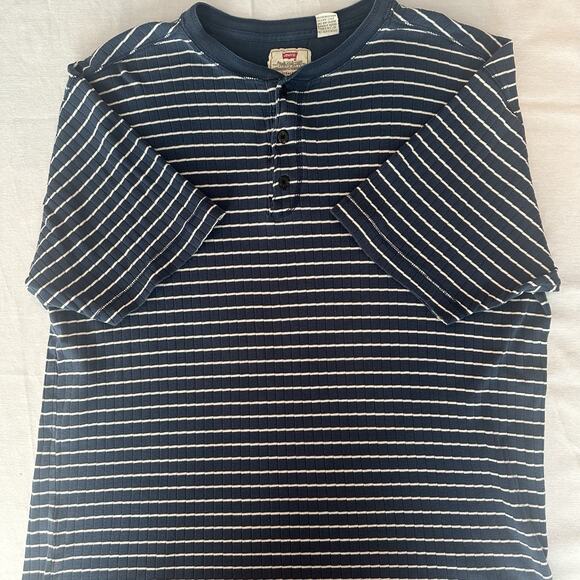 Levi Straus Other - Levi‎ Strauss Pullover Short Sleeve Blue Stripe Shirt XL